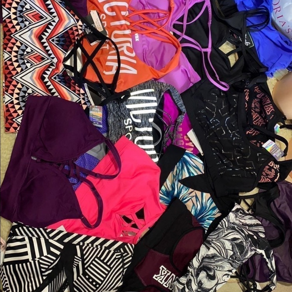 VS Pink sport bras S/M sizes 13 NWT